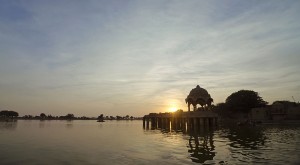 Gadsisar_Lake_Sunset
