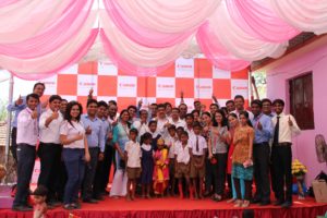 Employees celebrating the spirit of ‘Canon India Involve’ at the 1st anniversary of Karanjoti village adoption, Mumbai